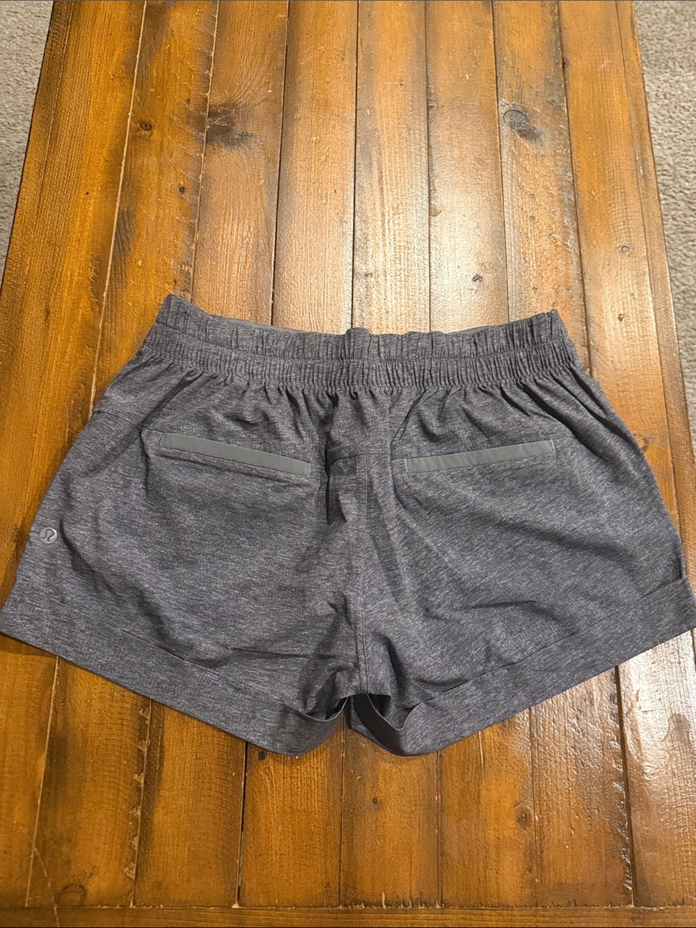 lululemon athletica Women's Heather Gray Drawstring Athletic Shorts - Picture 2 of 3